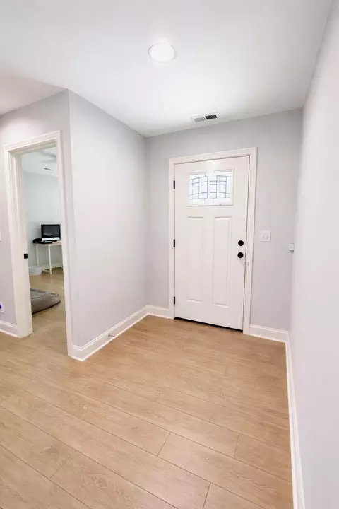 Entry Way - 16 Cave Run Ct, Morehead, KY 40351 photo 1 of 3