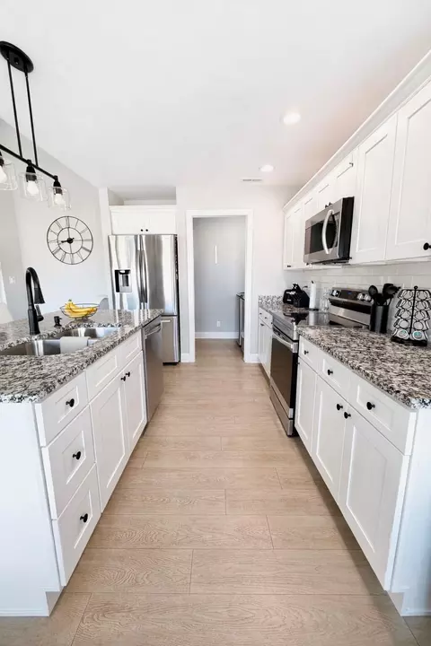 Kitchen - 16 Cave Run Ct, Morehead, KY 40351 photo 3 of 3