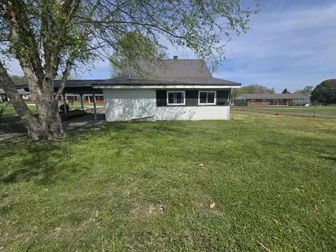 Exterior - 77 Curd Rd, Williamsburg, KY 40769 photo 6 of 9