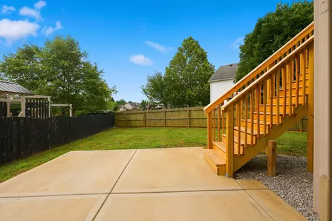 Exterior - 113 Brahms Ct, Georgetown, KY 40324 photo 7 of 10