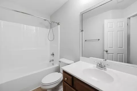 Bath - 113 Brahms Ct, Georgetown, KY 40324 photo 3 of 4