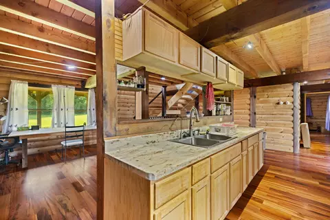 Kitchen - 550 Bowman Ridge Rd, Morehead, KY 40351 photo 3 of 3