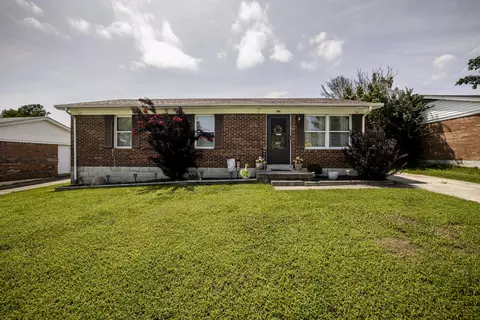 507 Foxwood Dr, Nicholasville, KY 40356