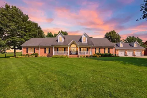 1006 Sebree Rd, Stamping Ground, KY 40379