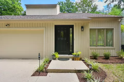 3512 Winding Dr, Lexington, KY 40517