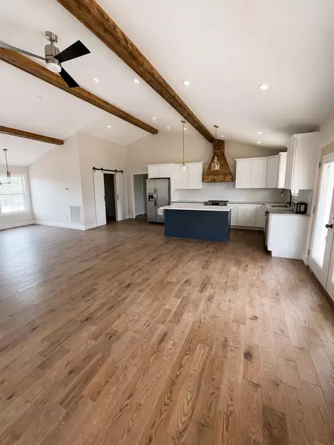Kitchen - 671 Mauney Chapel Rd, Corbin, KY 40701 photo 3 of 3