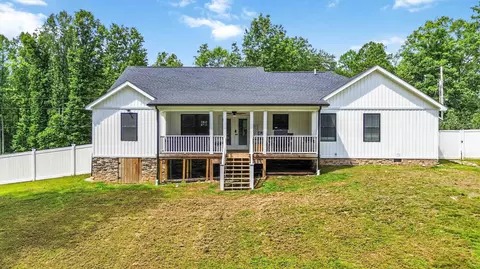 Exterior - 671 Mauney Chapel Rd, Corbin, KY 40701 photo 3 of 17