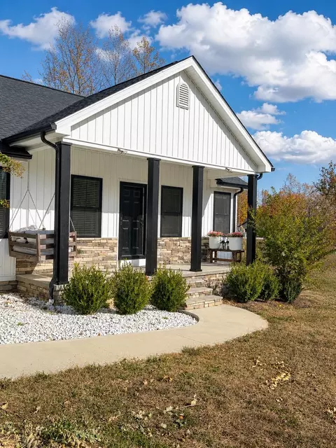 Exterior - 671 Mauney Chapel Rd, Corbin, KY 40701 photo 7 of 17