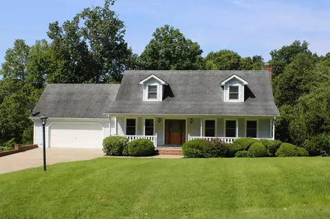 615 W Dogwood Dr, Kuttawa, KY 42055