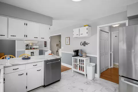 Kitchen - 11031 Us-421, Tyner, KY 40486 photo 3 of 5