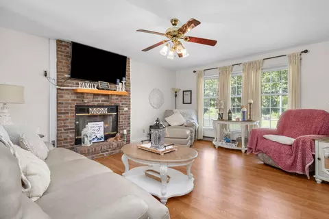 Living - 11031 Us-421, Tyner, KY 40486 photo 1 of 2