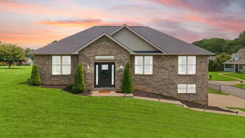 355 Whisper Woods Dr, Somerset, KY 42503
