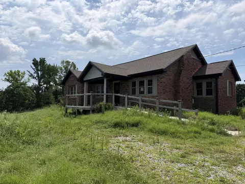 17228 Dawson Rd, Dawson Springs, KY 42408