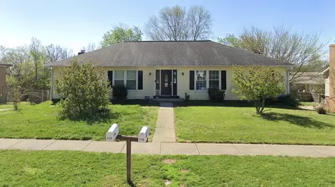 412 Woodview Dr, Lexington, KY 40515