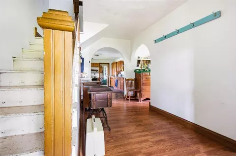 Entry Way - 28 Baldwin Rd, Mckee, KY 40447 photo 3 of 4
