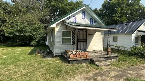 1406 Jones St, Hopkinsville, KY 42240