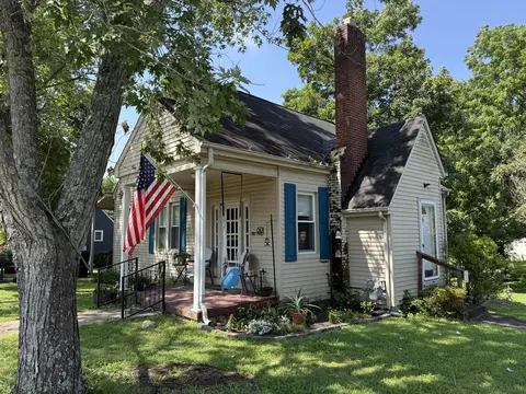 601 Pine St, Murray, KY 42071
