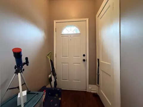 Entry Way - 601 Pine St, Murray, KY 42071 photo 1 of 1