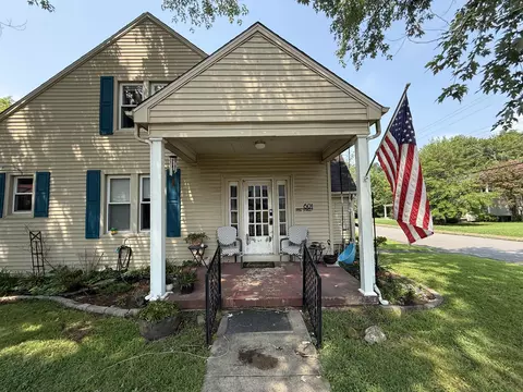 Exterior - 601 Pine St, Murray, KY 42071 photo 3 of 10