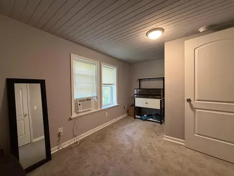 Bedroom - 601 Pine St, Murray, KY 42071 photo 4 of 5
