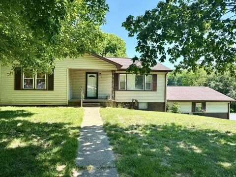 82 Hopewell Rd, Kuttawa, KY 42055