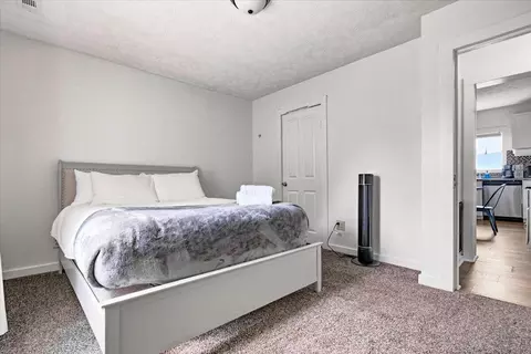Bedroom - 215 Hamlin Ave, Corbin, KY 40701 photo 5 of 7