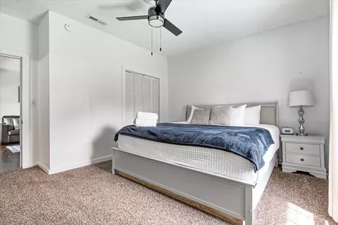 Bedroom - 215 Hamlin Ave, Corbin, KY 40701 photo 2 of 7