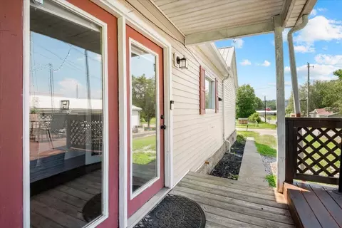 Exterior - 215 Hamlin Ave, Corbin, KY 40701 photo 6 of 11