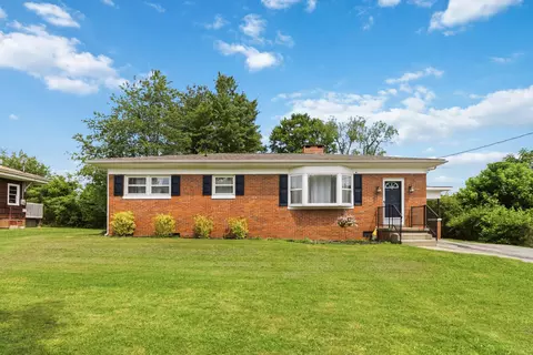 Exterior - 52 Sampson St, Corbin, KY 40701 photo 6 of 11