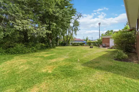 Exterior - 52 Sampson St, Corbin, KY 40701 photo 8 of 11