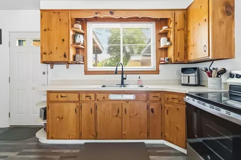 Kitchen - 52 Sampson St, Corbin, KY 40701 photo 3 of 3