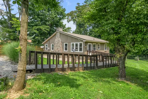 220 Kennedy Ln, Lancaster, KY 40444