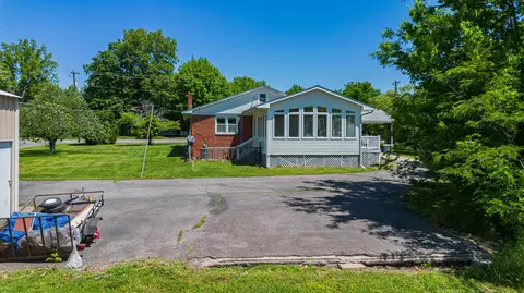 Exterior - 445 Lee St, Wickliffe, KY 42087 photo 3 of 5