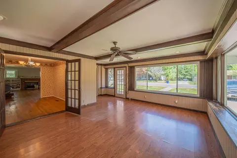 Living - 445 Lee St, Wickliffe, KY 42087 photo 1 of 6