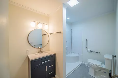 Bath - 445 Lee St, Wickliffe, KY 42087 photo 1 of 2