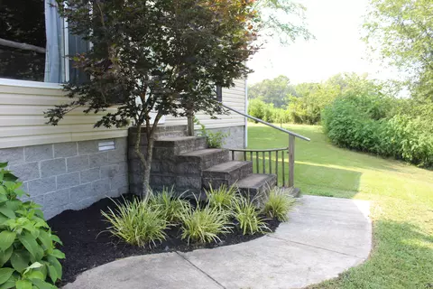 Exterior - 2413 Lowes Rd, Cunningham, KY 42035 photo 6 of 8