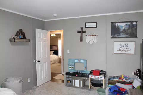 Bedroom - 2413 Lowes Rd, Cunningham, KY 42035 photo 3 of 4