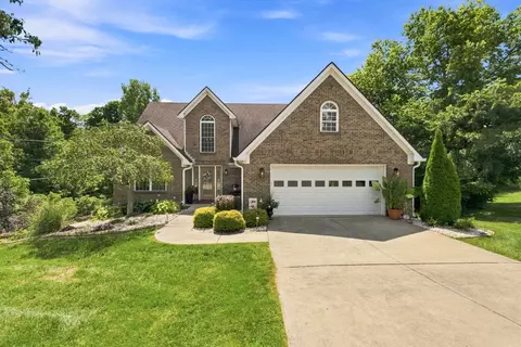 1002 Tyburn Ln, Frankfort, KY 40601
