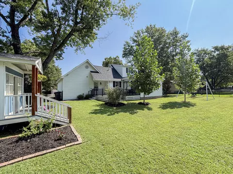 Exterior - 6120 Springbrook Dr, Paducah, KY 42001 photo 13 of 13