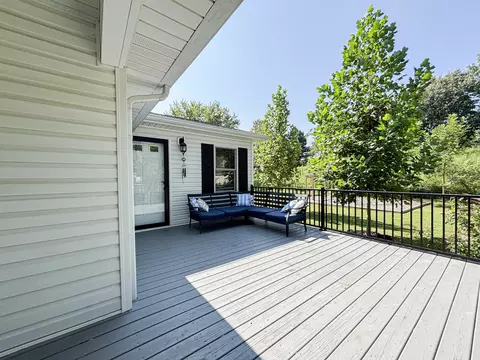 Exterior - 6120 Springbrook Dr, Paducah, KY 42001 photo 6 of 13