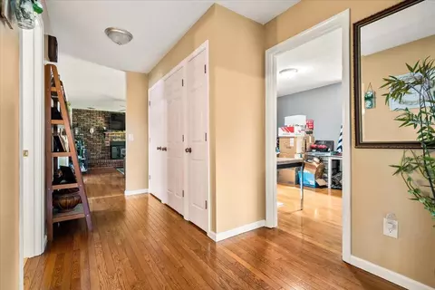 Entry Way - 1406 Oak Ridge Rd, Corbin, KY 40701 photo 7 of 7