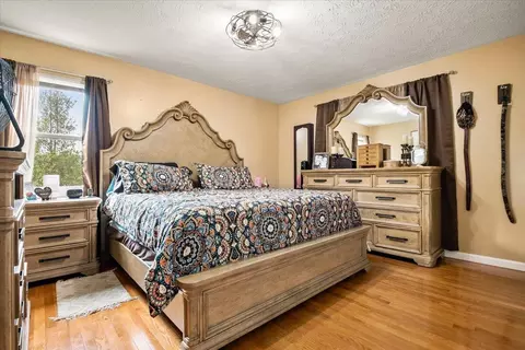 Bedroom - 1406 Oak Ridge Rd, Corbin, KY 40701 photo 3 of 8