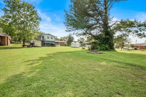 Exterior - 1406 Oak Ridge Rd, Corbin, KY 40701 photo 10 of 18