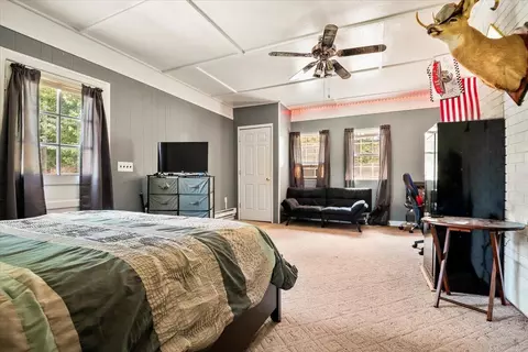 Bedroom - 1406 Oak Ridge Rd, Corbin, KY 40701 photo 2 of 8