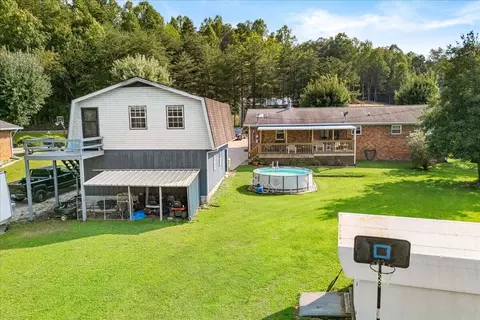 Exterior - 1406 Oak Ridge Rd, Corbin, KY 40701 photo 14 of 18