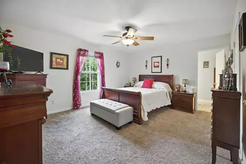 Bedroom - 1166 Devane Ln, Frankfort, KY 40601 photo 1 of 4