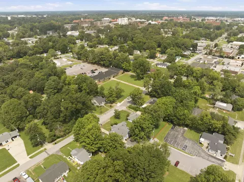 View/Area - 211 S 13th St, Murray, KY 42071 photo 6 of 10