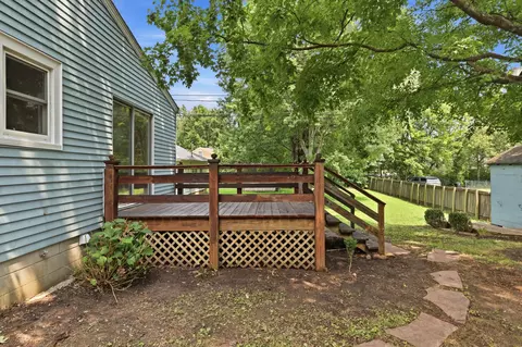 Exterior - 211 S 13th St, Murray, KY 42071 photo 8 of 11