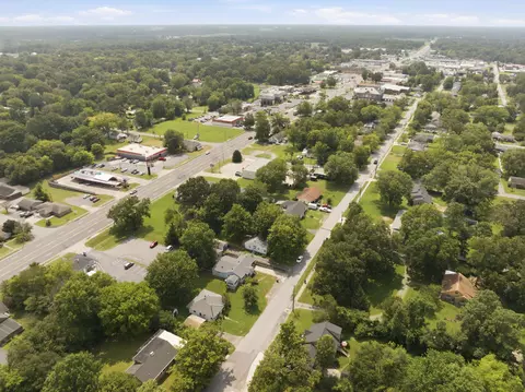 View/Area - 211 S 13th St, Murray, KY 42071 photo 4 of 10