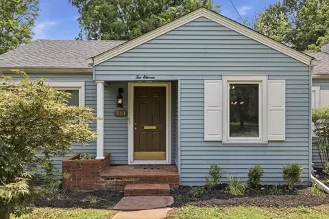 Exterior - 211 S 13th St, Murray, KY 42071 photo 3 of 11